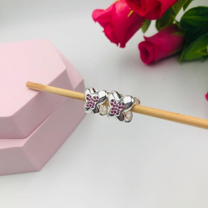 Brinco Borboleta Cravejado com Zirconias Rosa