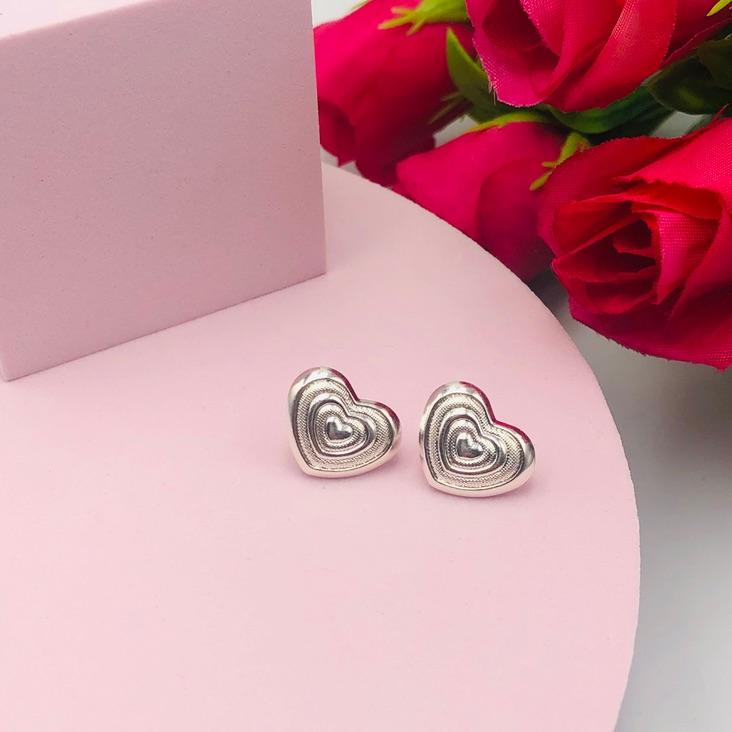 Brinco Coração Trabalhado