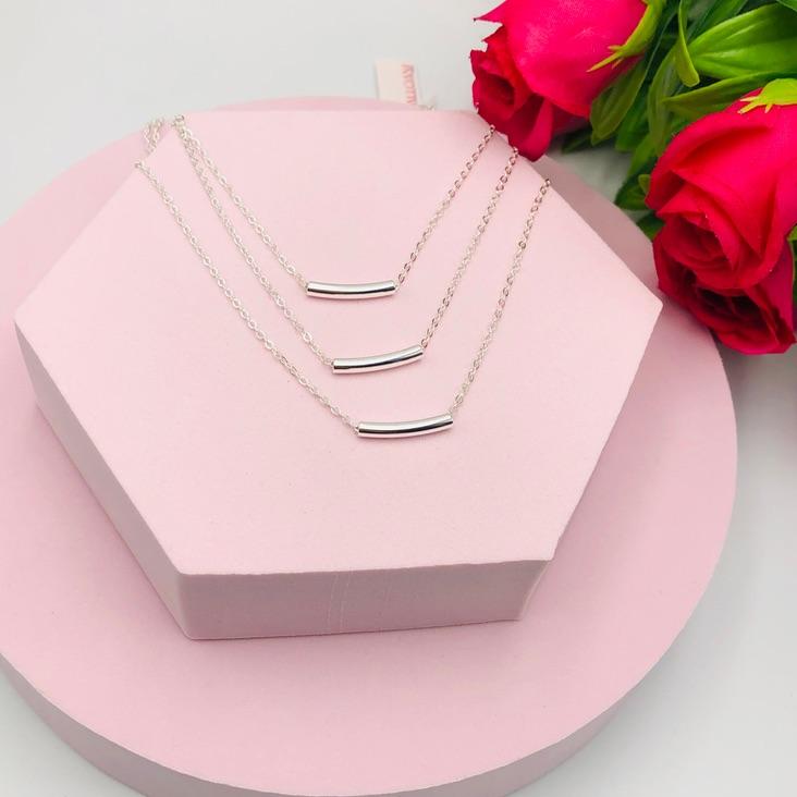 Colar Triplo com Barras