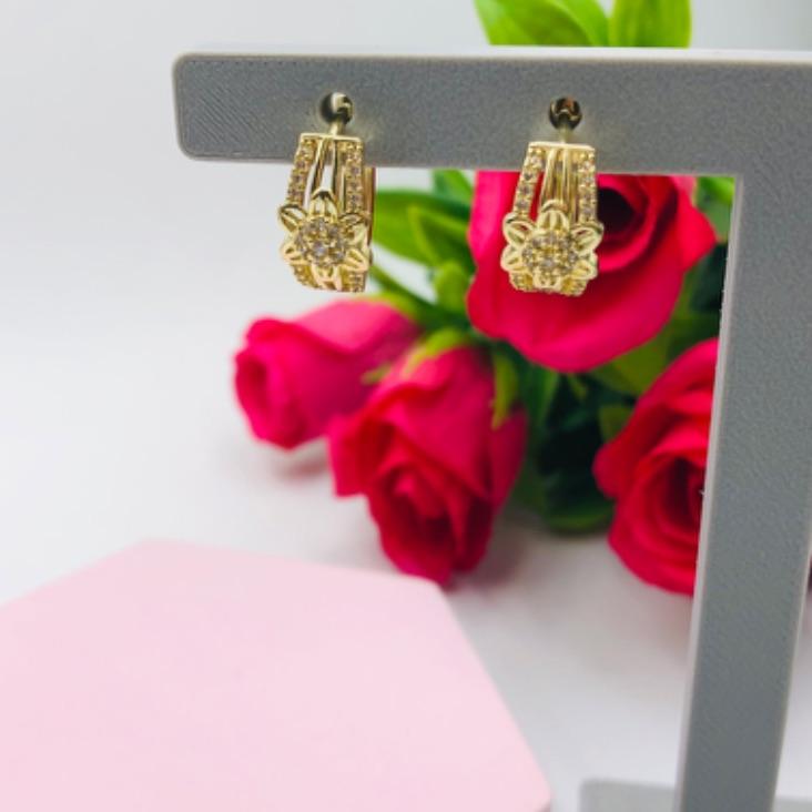 Brinco Argola com Flor
