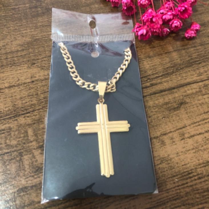 Colar Masculino com Pingente de Cruz