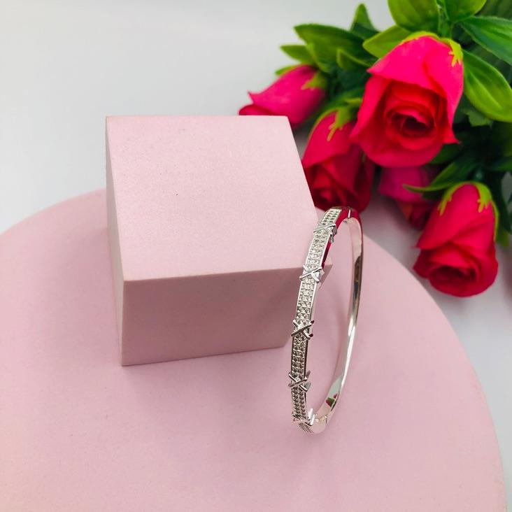 Bracelete Inspiração Alta Joalheria Cravejado com X
