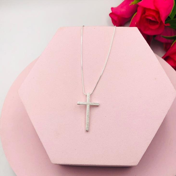 Colar Pingente Cruz Cravejado